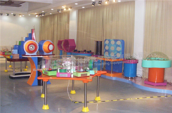 <a href='http://www.ufjjt.com/news/company/317.html' target='_blank'><u>校園科技館</u></a>案例展示圖