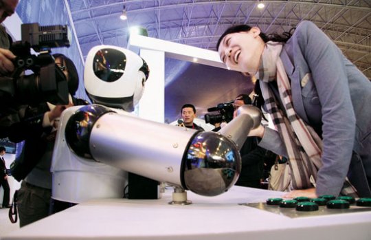 掰手腕機器人