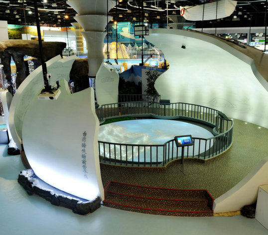 <a href='http://www.ufjjt.com/news/company/317.html' target='_blank'><u>校園科技館</u></a>